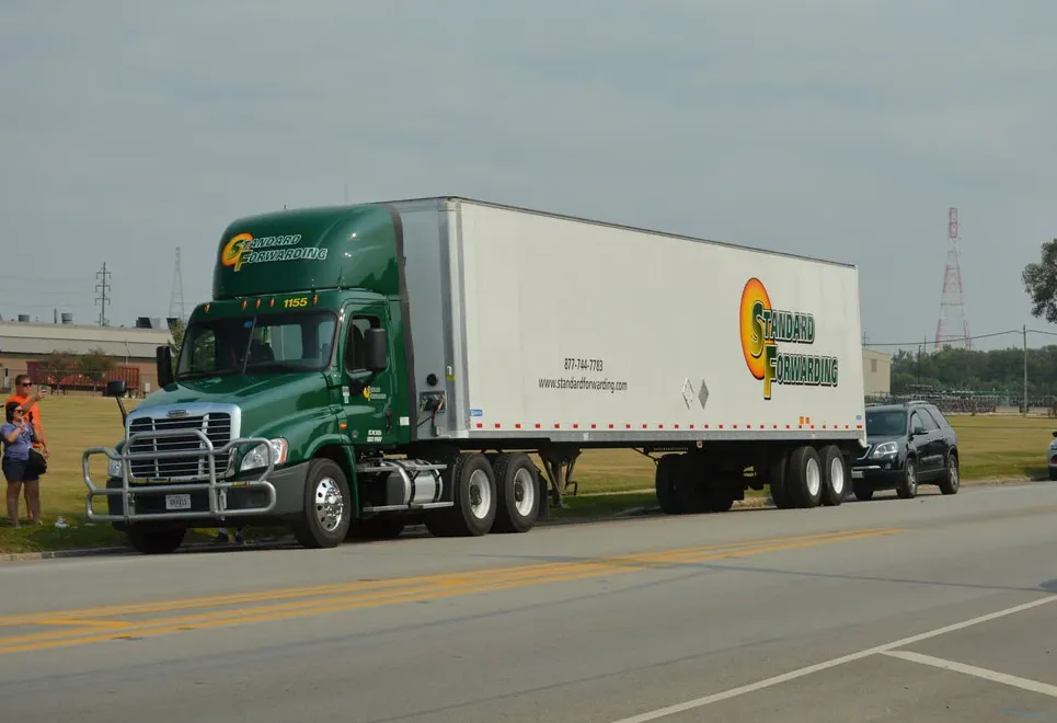 dhl-sells-standard-forwarding